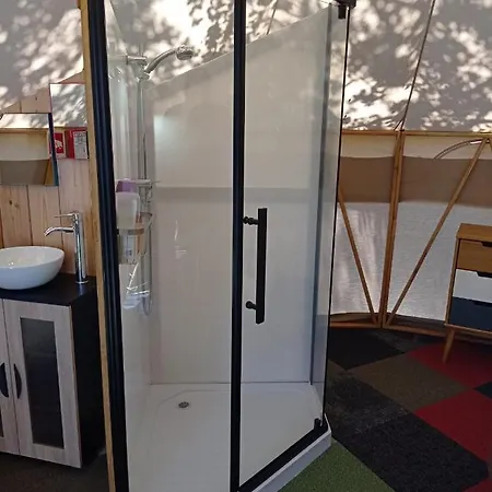 Glamping Αλμπουφέιρα